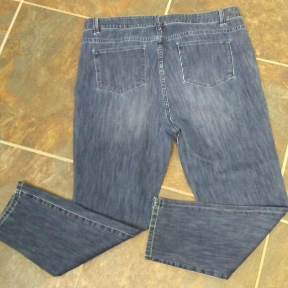 Soft Surroundings Straight Leg 5 Pocket Pull On Jeans - Picture 6 of 8